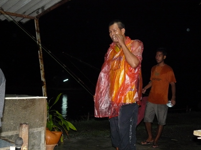 พี่บอส แม็กซิมั่ม ก้อหามาแต่ 2.80 kg ติดต่อกันเชียวน้า :cool: :cool: :laughing: :laughing: