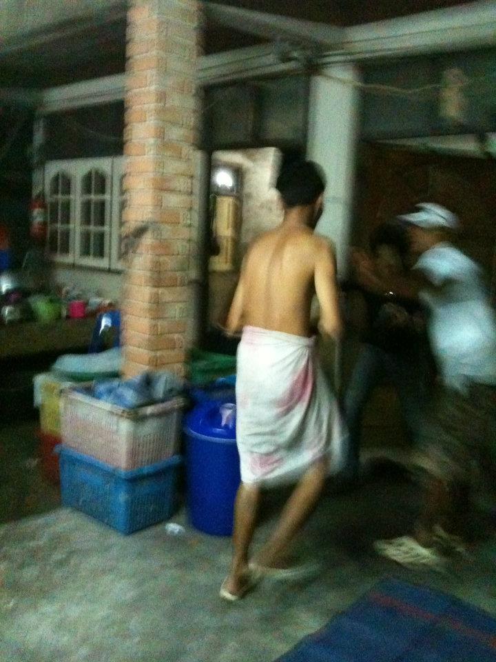 จับไว้ ๆ คับ  :laughing: :laughing: :laughing:  อย่าให้นี้ไปได้นะ 

น้าบูรนี่จิง ๆ เลยนะครับ อูยยย