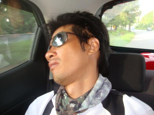  :laughing: :laughing:  หมดสภาพครับ พี่ชายผม กร๊ากกกกกกกกกกกก  :sleeping: :sleeping: :sleeping:

ห