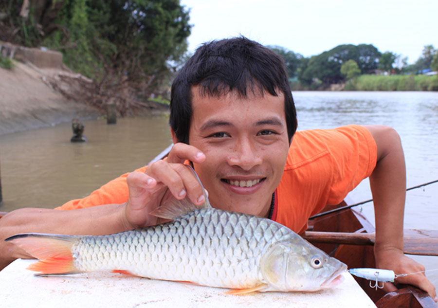 ตลุยกระสูบเจ้าพระยาในวันน้ำแดงกับไต๋ถะอยุธยา