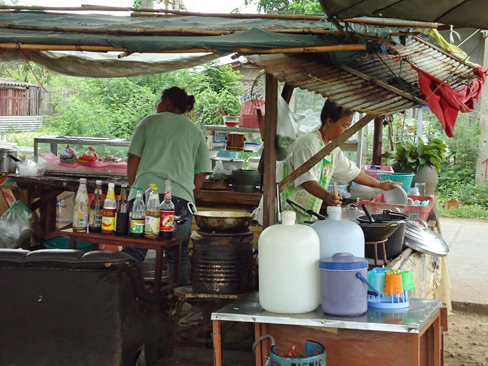 แม่ค้า..ก็รีบทำให้ ด่วน !!!  :grin:
