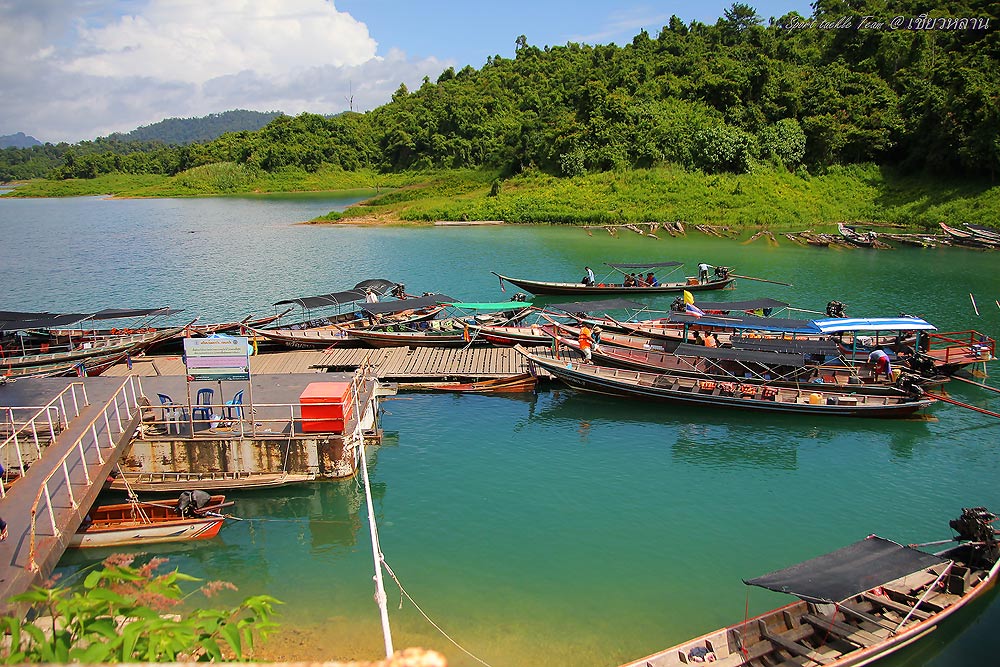 บรรยากาศที่ท่าเรือ ขอตัวไปนอนก่อนนะคร๊าบบบบบบบ พรุ่งนี้มาต่อให้นะคร๊าบบบบบบ :grin: :grin: :grin: :gr