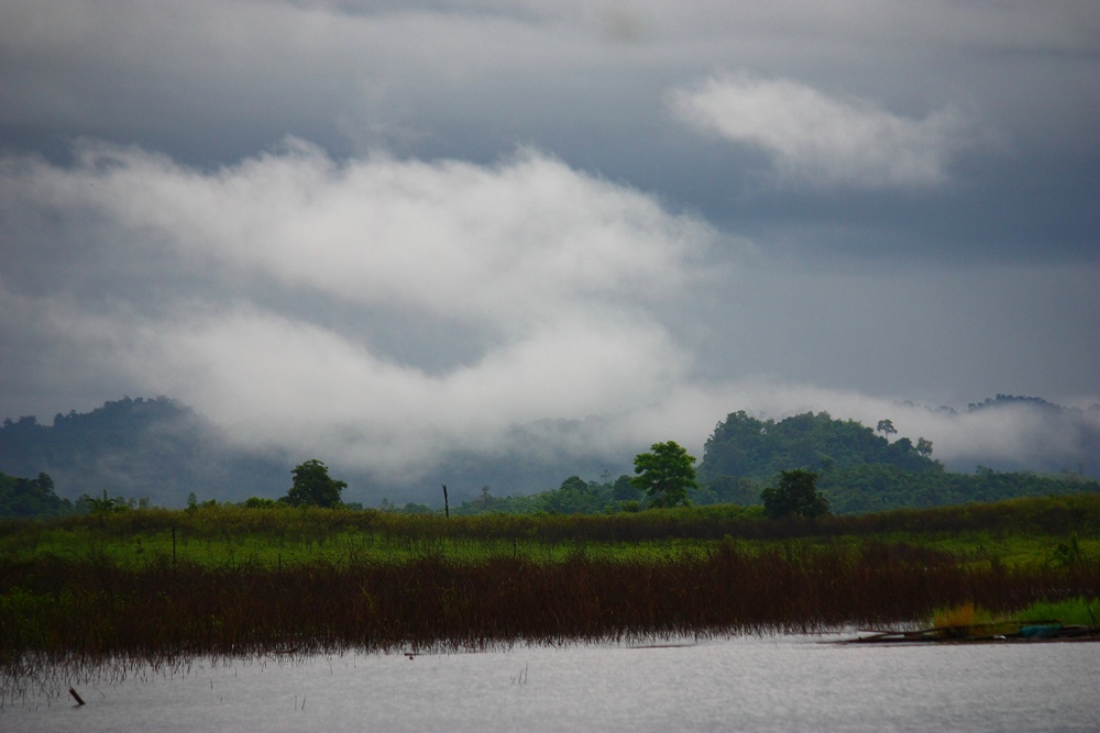  [b]ลากันละครับ....กับบรรยากาศในการตกปลาหน้าฝนชุกแห่งบ้านเรดาร์ ณ เขื่อนเขาแหลม[/b]

 :cheer: :che