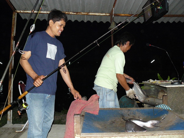 พี่แบน สระบุรี เอามาลุ้นปลาขัน :cool: :cool: :cool: