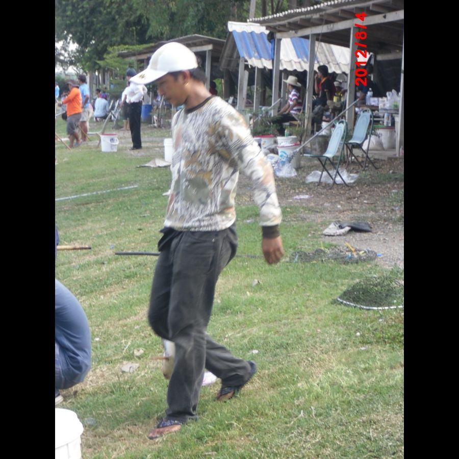ทีมงาน ข้าวต้มครับ  "ใหญ่ปล่อยดีกว่า" :cool: