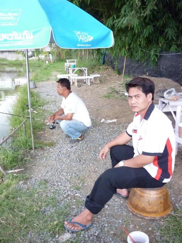                                ขอจบทริปสองนี้และกระทู้นี้ ไปด้วยภาพเพื่อนตู่ในปัจจุบัน ภาพนี้ครับ  ม