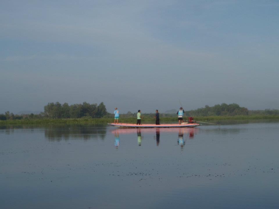


แถวนี้เรือเพียบเลยวุ้ย............ :cool: :cool: :cool: :cool: