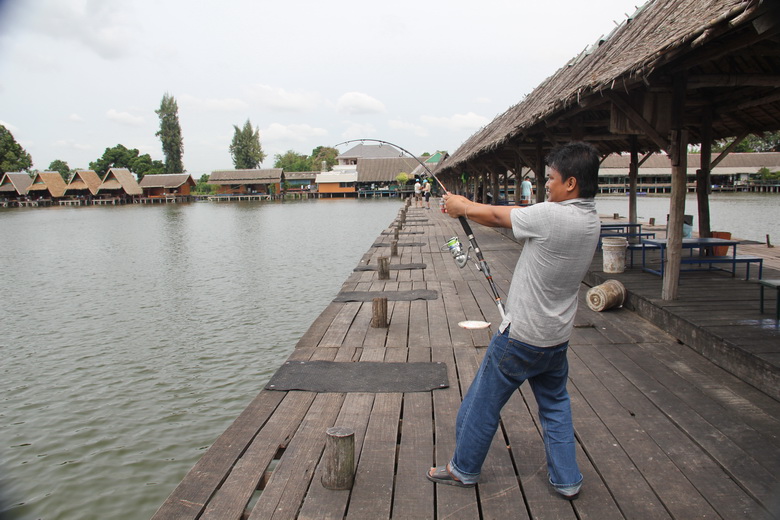 ขอผมบ้างนะถ่ายแต่รูป
 :grin: :grin: :grin: