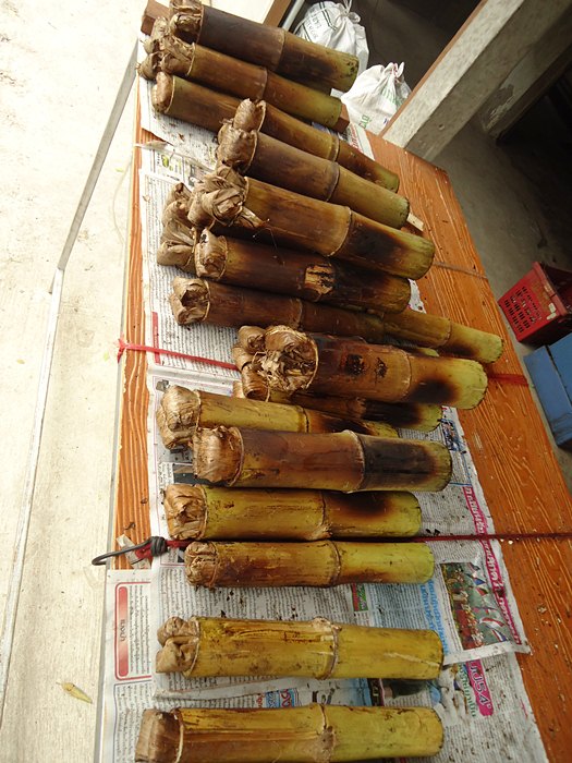 แวะซื้อ..ข้าวหลามดำเนิน ซะหน่อย ครับผม !!!  :grin: