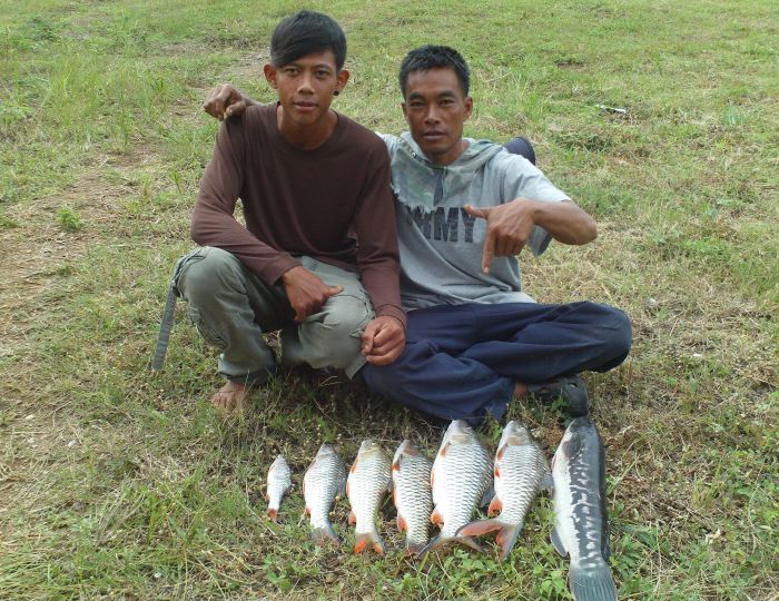 พีชายขอถ่านรูปกับไต๋