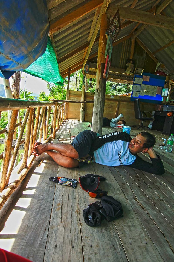  [b]ท่านแอ๊ป..พออ่ำตื่นได้สักประเดี๋ยวแกก้อตื่นตาม[/b] :grin: :grin: :grin: :grin: