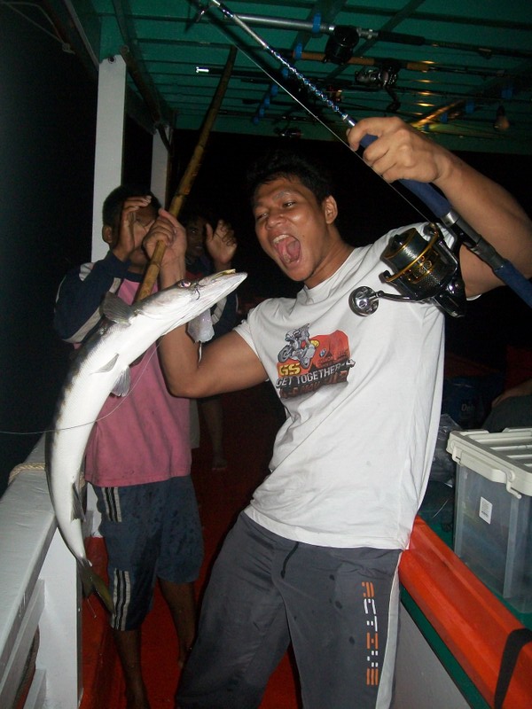 ไม่มีคำบรรยายครับ :laughing: :laughing: :laughing: