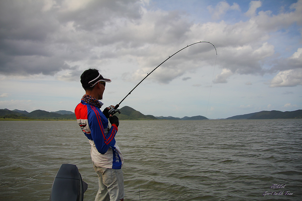 จอดเรือได้เป็บเดียวก็โดนเลยครับ ออกอีกแล้วคร๊าบบบบบบบ :cool: :cool: :cool: :cool: