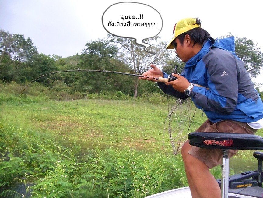  [q] [i]น้าเก่งถึงกับผวาเลย..........โดนกระชากออกคันแทบหลุด  เอิ๊กๆๆๆๆๆๆๆ[/i]   :sick: :sick: :sick: