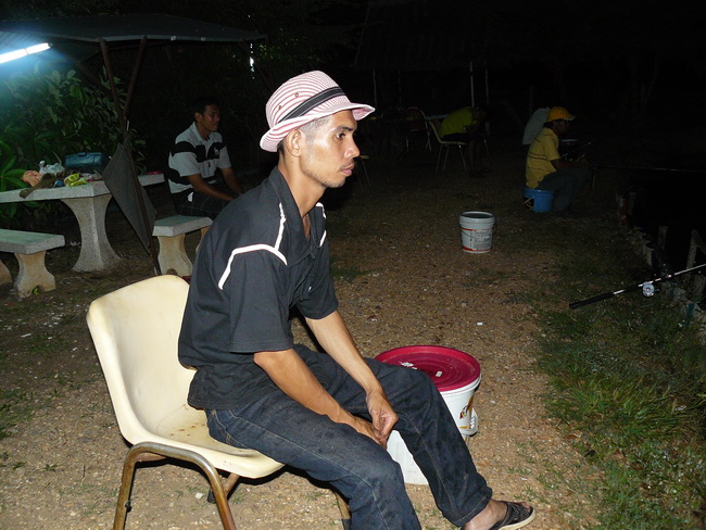 เฝ้าหมายเดิมนะจอมขมังเวทย์ :cool: :cool: :cool: :cool: