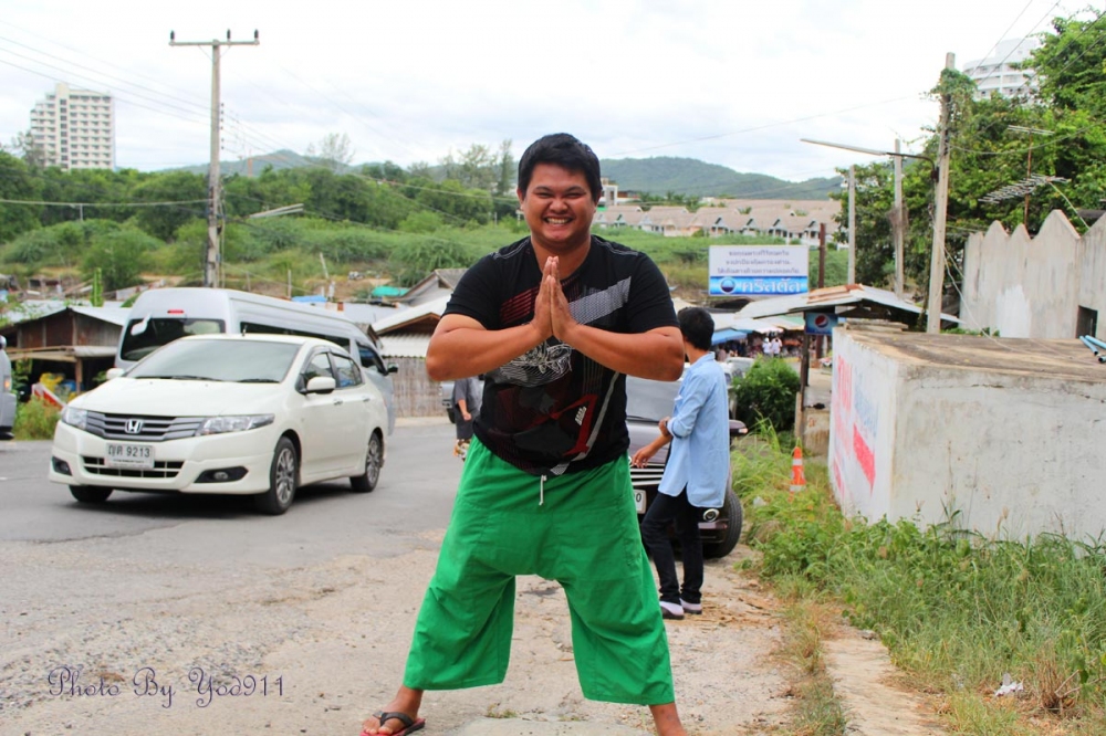ดูทำท่าก่อนจะตกปลา  :laughing: :laughing: :laughing: :laughing: