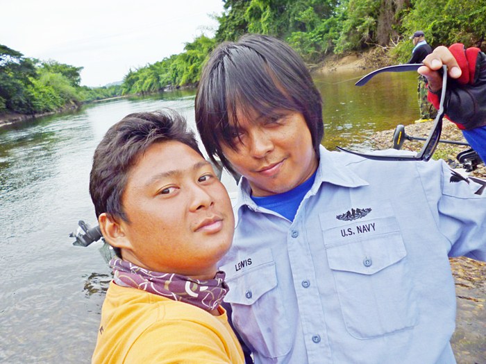 น้าก๊อบ..ขอจัดรูปคู่ ซักหน่อย  :cool: :cool: :cool:

 :laughing: :laughing: :laughing: :laughing: 