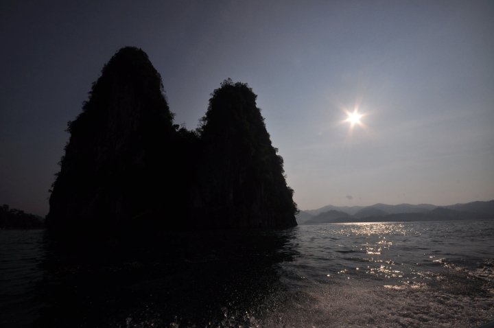 [q][i]อ้างถึง: นกลำน้ำพอง posted: 21-08-2555, 19:14:20[/i]

 :love: :love: :love: :love: :love: :l