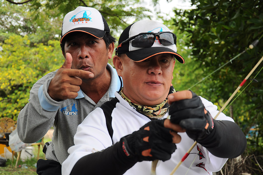 น้านะมายุ่งไรกับลุกทีมโม่งเนี่ยยยยยยยยยย :laughing: :laughing: :laughing: :laughing: :laughing: