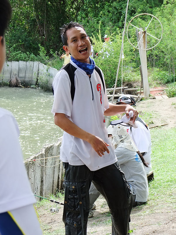 [b]ทริพนี้ทุกๆคนที่มาร่วมทริพนี้ ยกให้เค้าเลยครับ "แมนออฟเดอะแมทซ์" (นกแอคชั่นลัวร์)[/b]
 :cool: 