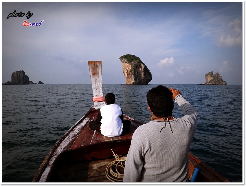  [b]เบิ้องหลัง ถ่ายภาพ...

.(จริงๆด้วย)[/b] :laughing: :laughing: :laughing: