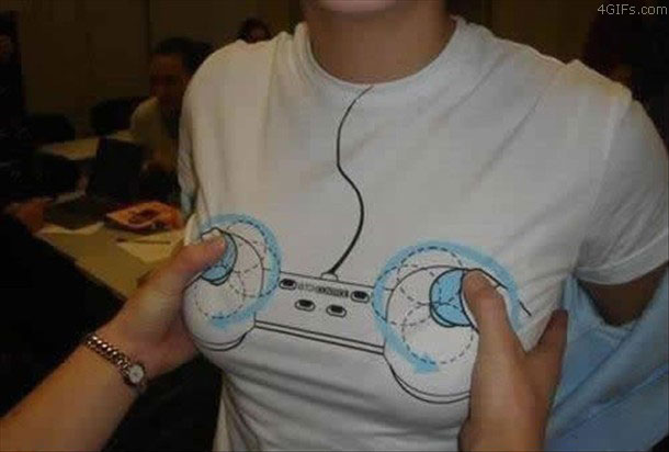 สนใจเล่นเกมส์ป่ะ :laughing: :laughing: