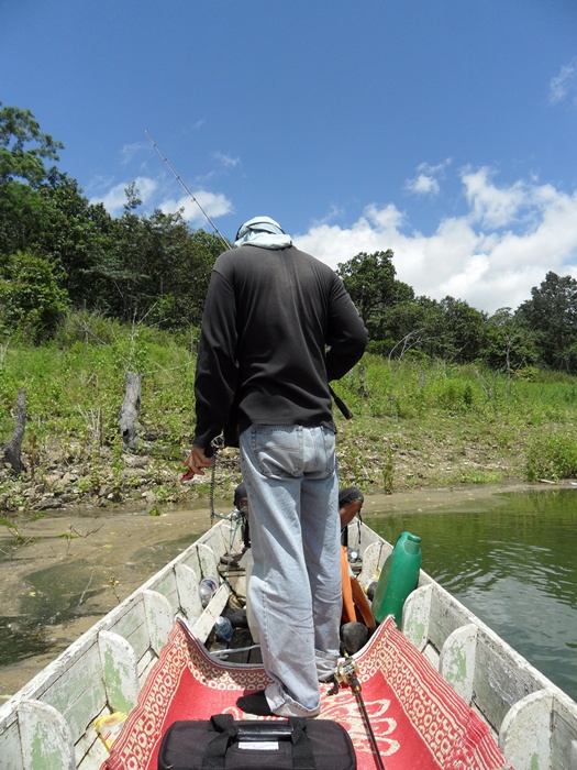 ขึ้นเรือแล้วครับ