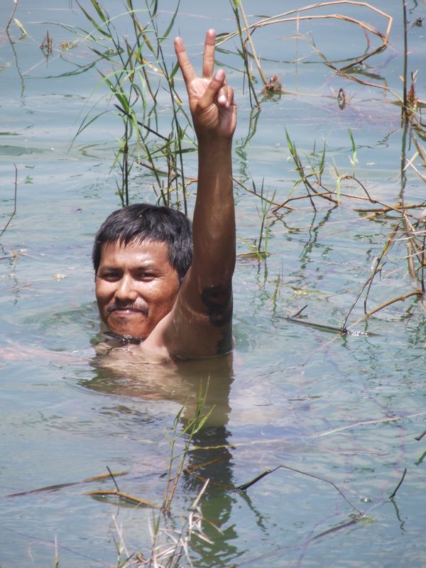 เย้...สุโค่ย เจอแล้ว หล่อมากคับน้า :laughing: :laughing: :laughing: