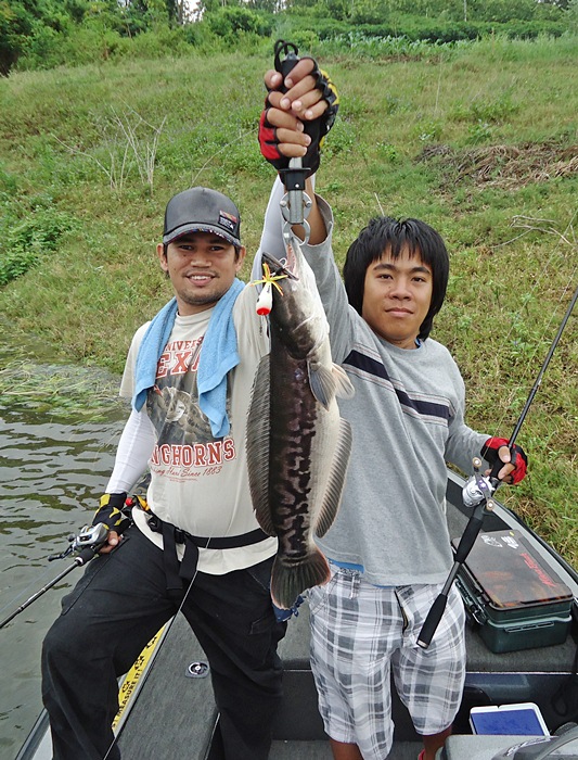 คู่ กะ นายเบ็ม ซักรูป ครับผม !!!  :cheer: :cheer: :cheer: