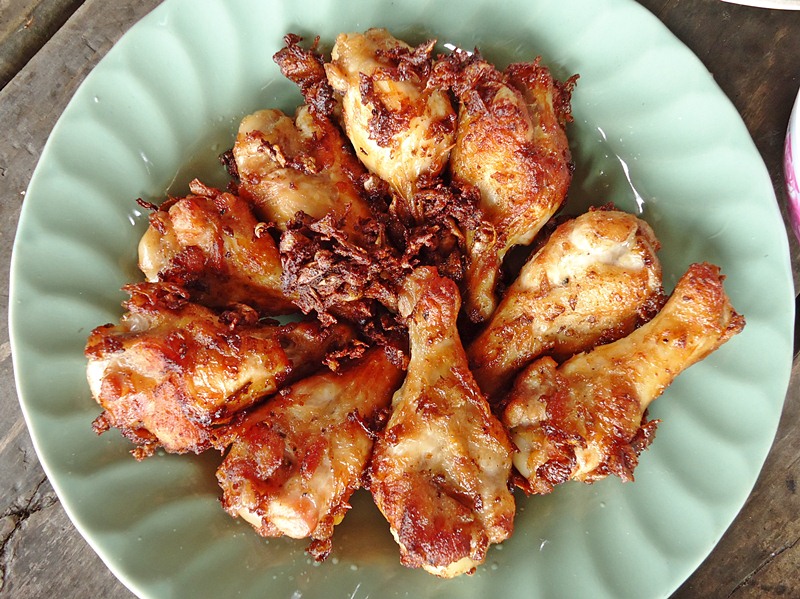 น่องไก่ทอด (น่องปีก)   :love: :love: :umh: :umh: :grin: :grin: