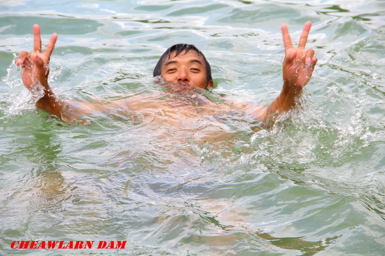  [b]เด็กคอนถมเป็นงี้นะ น้าโก้[/b]   :laughing: