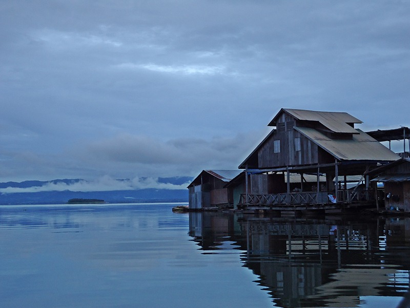 เช้าวันใหม่..บรรยากาศ สดใสมาก (หลังจาก..เมื่อคืนฝนตก คลื่นลมแรงมาก) ครับผม !!!  :love: :love: :cool: