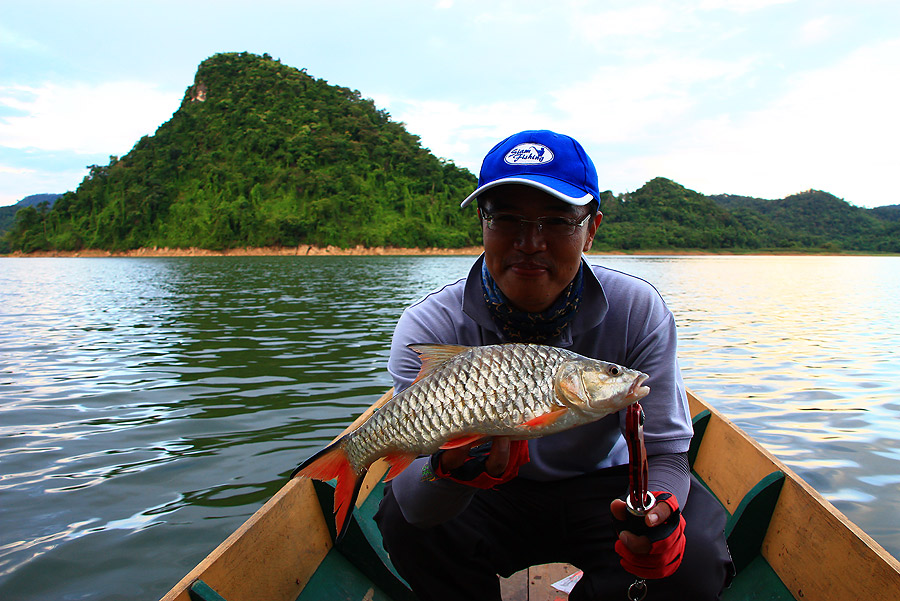 หล่อเลยกระสูบเมืองเหนือ  :tongue: :tongue: :tongue: