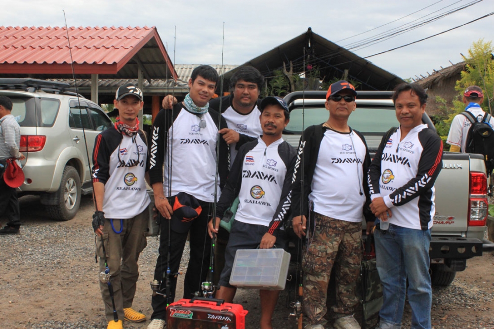  [b]TCE Daiwa Team Sukho 2012[/b]...ครับ..