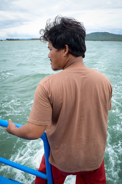 เรือใหญ่ๆ ก็ฉี่ สะดวกดีพี่อ่อนบอก.....

 :smile: :smile: :smile: :smile: :smile:
