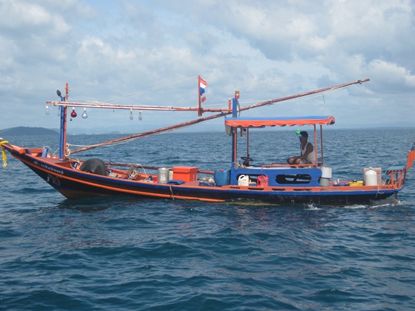 เรือลำนี้เรือใครไม่รุ  :love: :love: