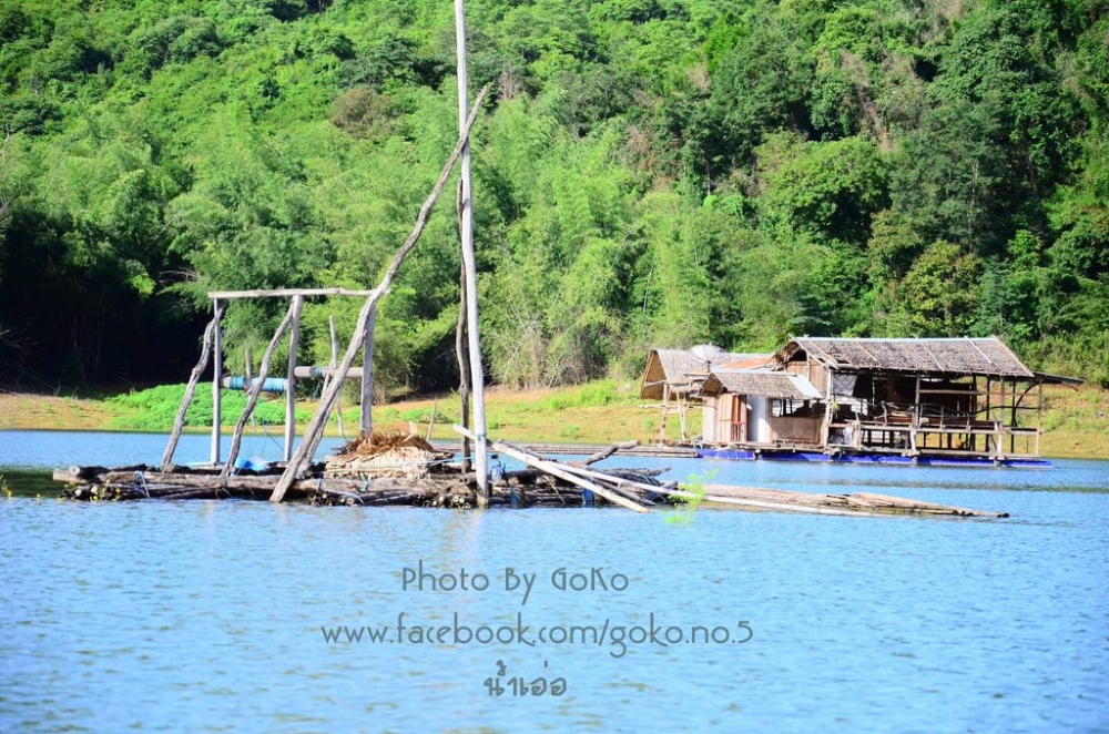  [b]เก็บภาพบรรยากาศข้างๆทางไปเรื่อยครับระหว่างย้ายหมายเจอตรงไหนก็ ถ่าย ๆๆๆ[/b] :laughing: :laughing: