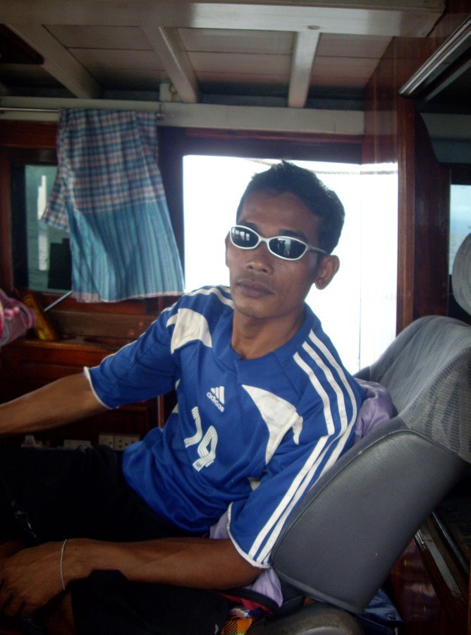 โฉมหน้าไต๋เดชรูปหล่อประจำเรือครับ :love: :love: :love: :love: :love: :love: :love: