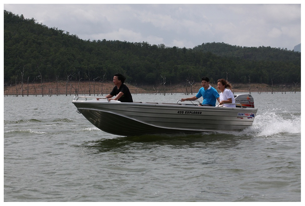 มาถึงขุมพลังของเรือลำนี้ ไม่รู้เป็นยังไงมายังไง 
รูปจากกระทู้ที่ผมเปิดเข้าไปเห็นตั้งแต่แรก กลับกลาย