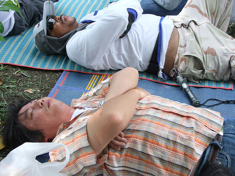 [b]แล้วสุดท้ายก็.............อิอิ[/b] :laughing: :laughing: :laughing: :laughing: :laughing: :laughi