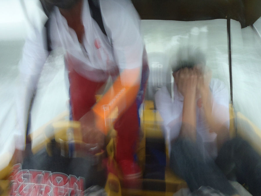เจอคลื่นกระแทกเอาจุกเลยอ่ะ ต้องลุกยืนขับเลย :laughing: :laughing: :laughing: :laughing: :laughing: