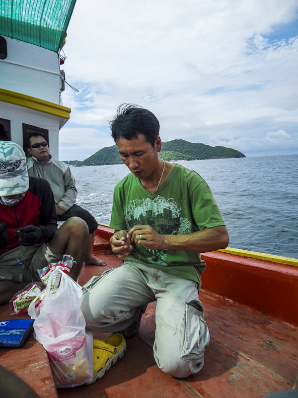 เฮียโจ้ เจ้าของเรือและพิกัดที่พาเราไปมันในครั้งนี้ 