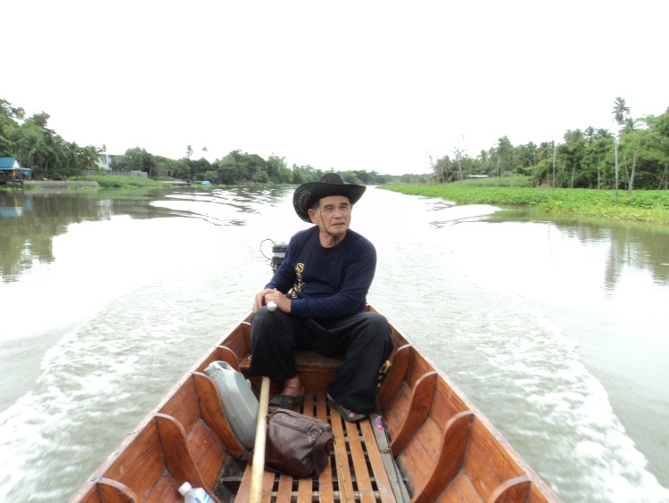 เร่งกันน้ำบานเลยป๋า :laughing: :laughing: