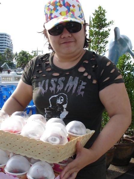 อร่อยหรือไม่ ดู แม่ค้าก็รู้ :umh: