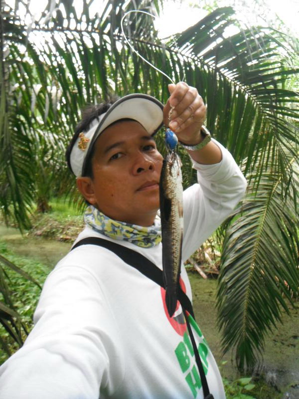 [q][i]อ้างถึง: rawee posted: 25-09-2555, 00:46:14[/i]

 :cheer: :cheer: :cheer: :cheer: :cheer: :c