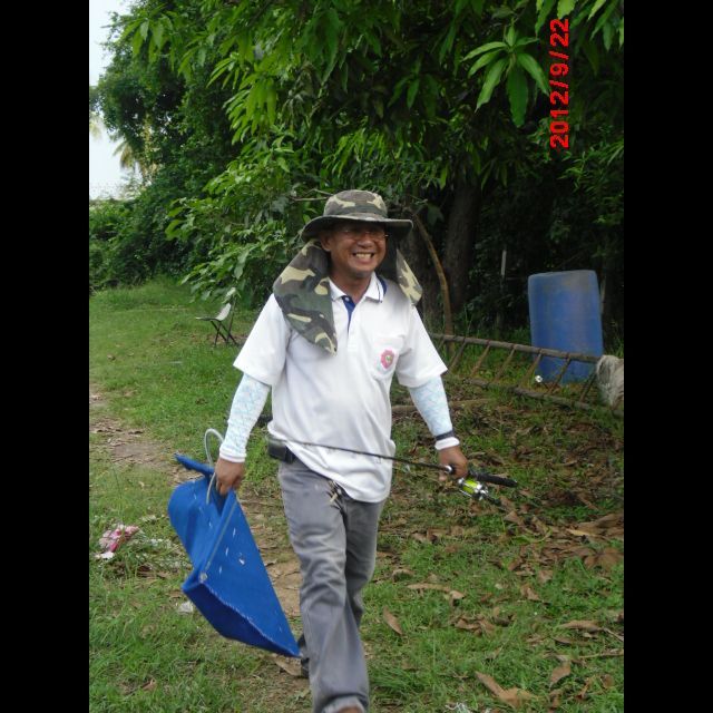 อ.รังสรรค์ยิ้มหวานมาแต่ไกลเลยครับ :grin: :grin: :grin: