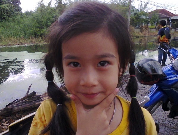...ลากันด้วยภาพนี้ครับ...(ไปหมายแถวบ้านตามตลอด)... :prost: :prost: :prost: