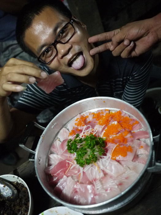 เมนูต่อไป ปลาดิบแชกำ  เสี่ยเจียงนำเสนอเองเลยครับ