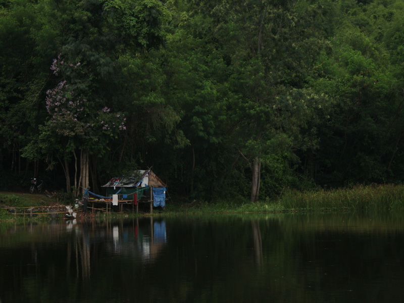 เก็บภาพบรรยากาศรอบข้างมาฝากครับ