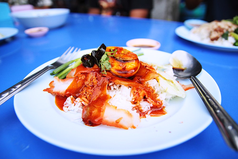 ข้างหมูแดง กม.10 :umh: :umh: :umh: